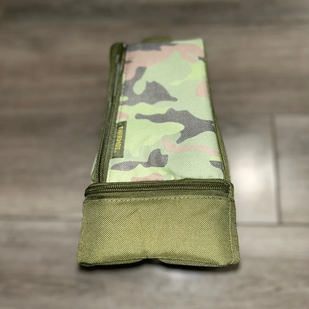 ⭐️Thermos Camo Insulated Lunch Box